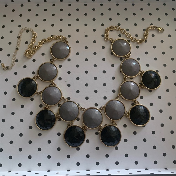 Francesca's Collections Black & Gray Round Stone Necklace - NWOT - Neutral Gems - Picture 9 of 9